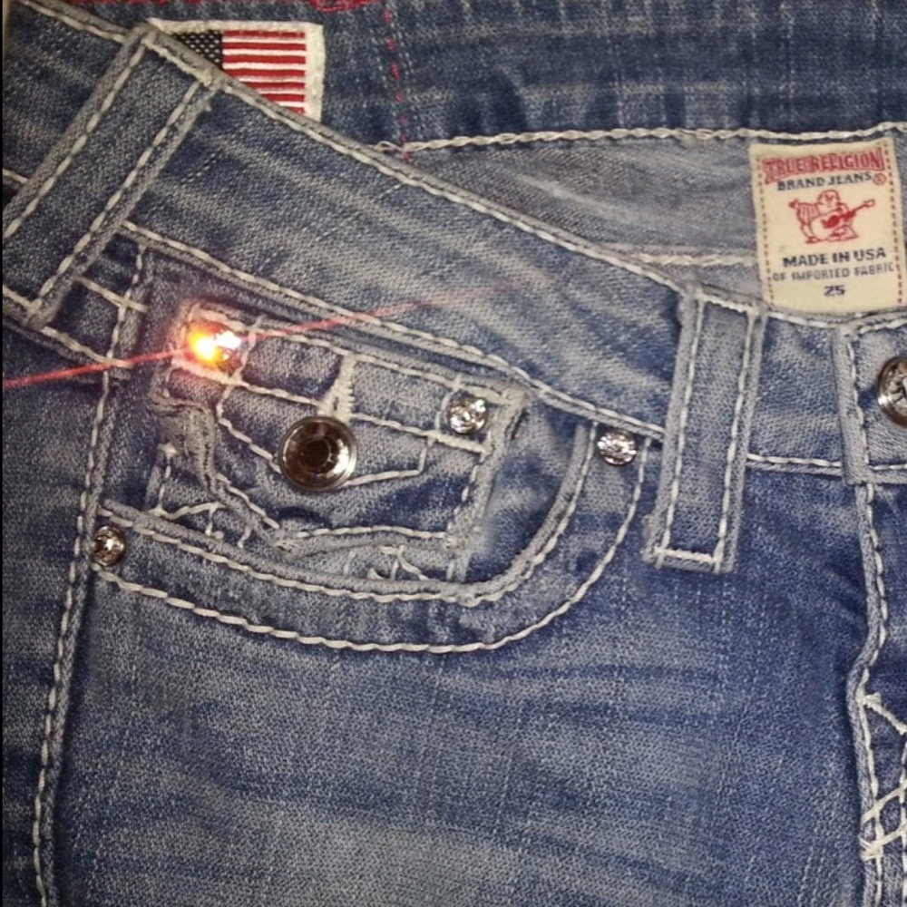 TRUE RELIGION: DISCO BILLY BIG T Swarovski VINTAGE Travel Looks